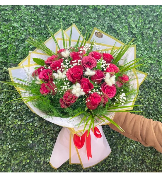 30 Kırmızı Gül Buketi